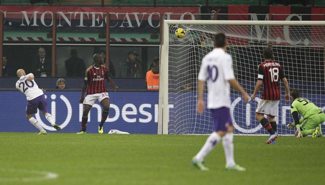 Il raddoppio della Fiorentina arriva al 28&#39;: cross di Joaquin dalla destra, Gabriel respinge sui piedi di Borja Valero che insacca a porta vuota.